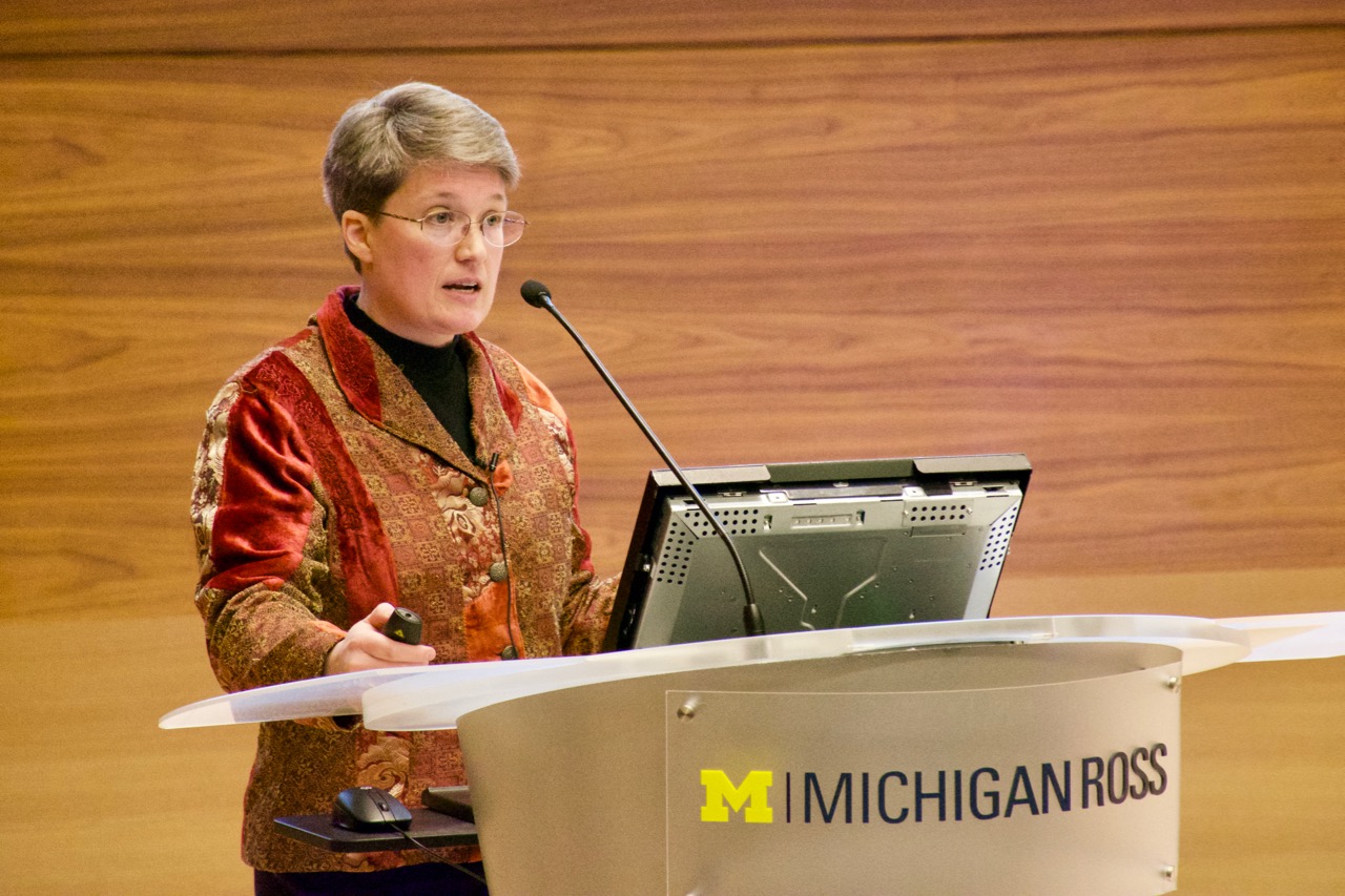 Emily Springfield of U-M Dentistry presenting on stage