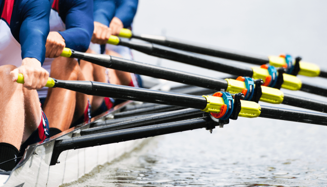 Rowing team in sync