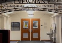 The entryway to the Newnan Academic Advising Center