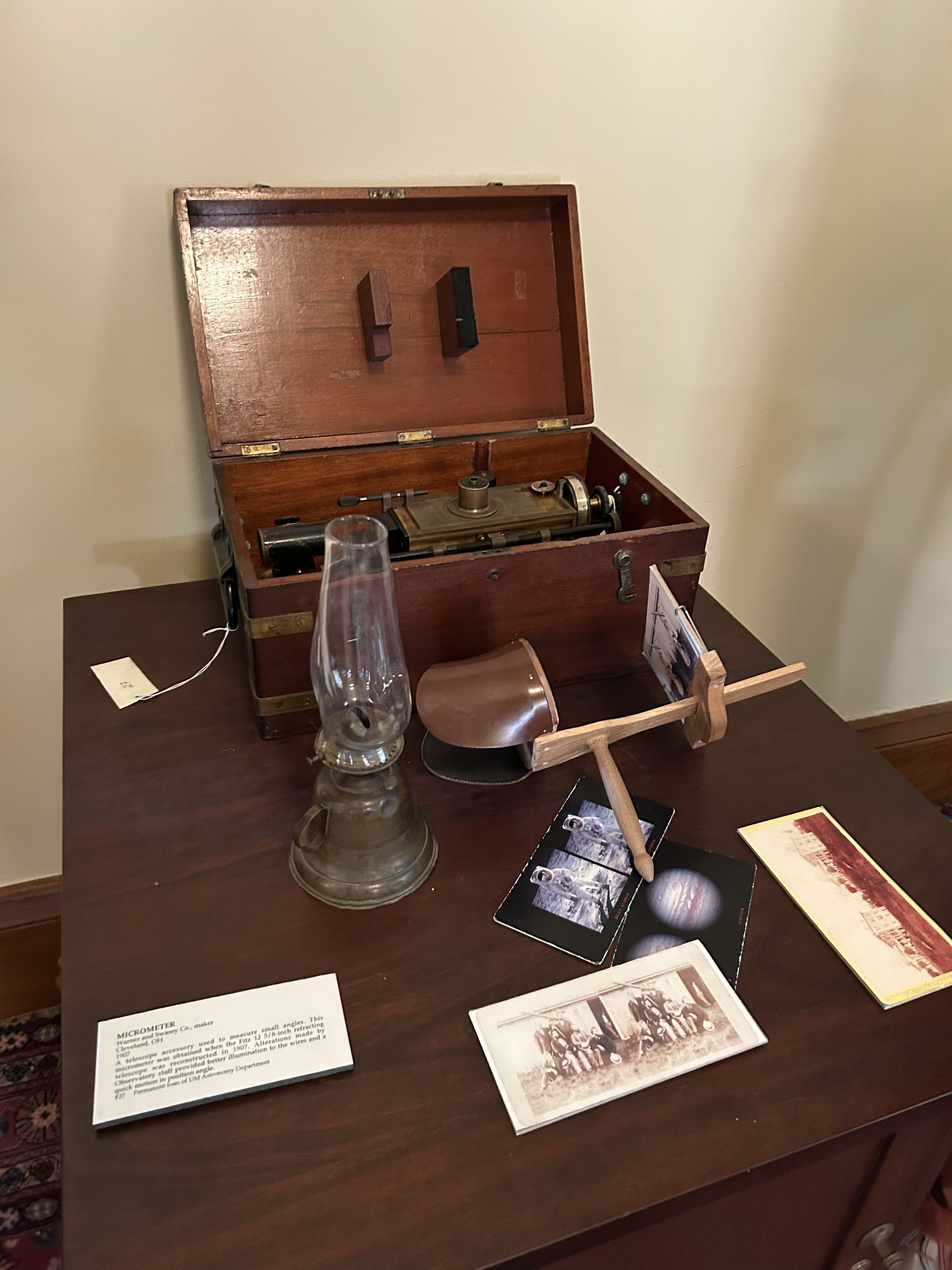 A stereoscope, a device that uses two slightly different images (one for each eye) to create the illusion of a three-dimensional image when viewed through a lens.