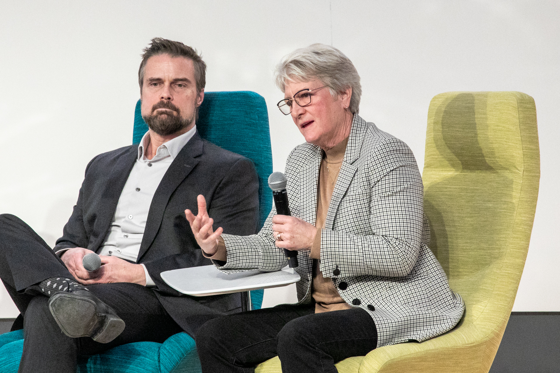 Scott Arnst, UM-Flint CIO (left) and Kerry Flynn, Ross CIO (right) at the MTech Connect Leadership Panel